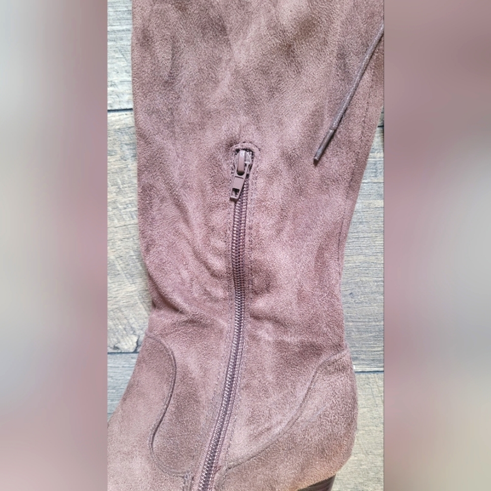 Brown Thigh High Boots - Picture 4 of 5